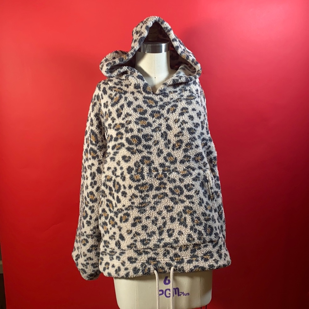 Comfy Leopard Hooded Sweatshirt